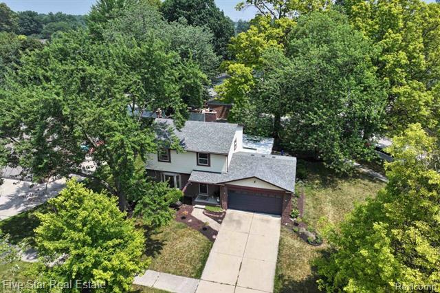 Property Photo: 21953 Hall Road MI 48183