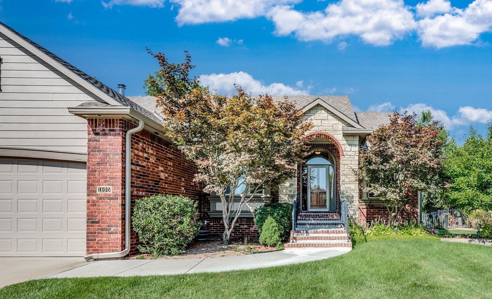 Property Photo:  1105 N Hickory Creek St  KS 67235 