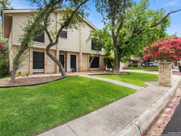 Property Photo: 4526 Honey Locust Woods TX 78249