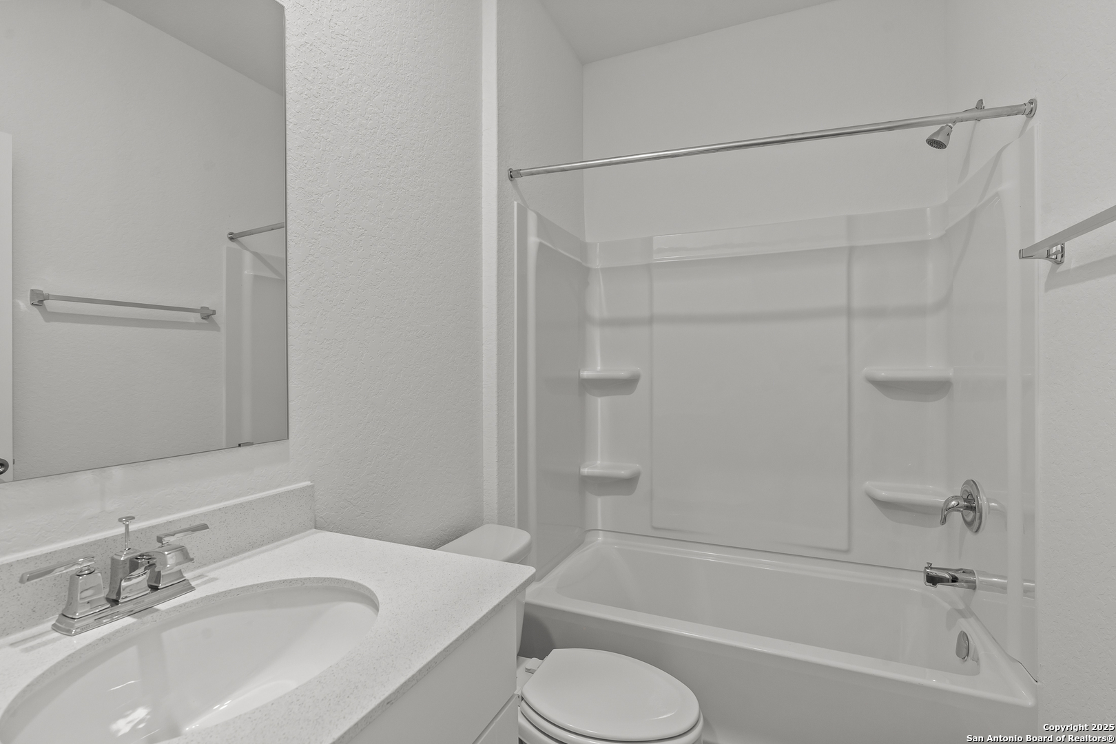 Property Photo: 866 Bluegrass Point TX 78130
