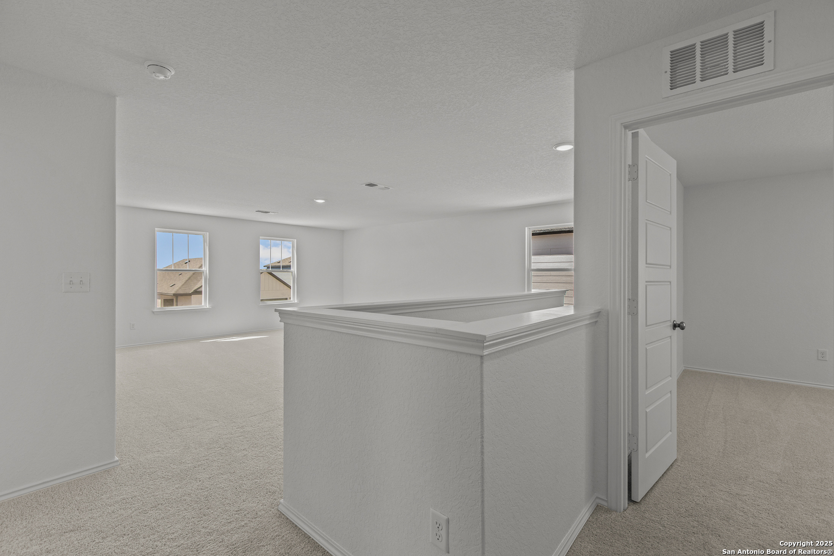 Property Photo:  4063 Paddock Trail  TX 78155 