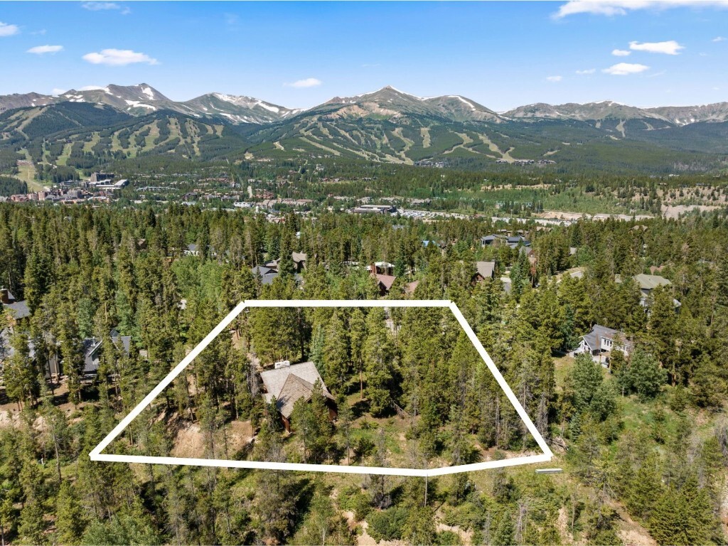 Property Photo: 128 Royal Tiger Road CO 80424