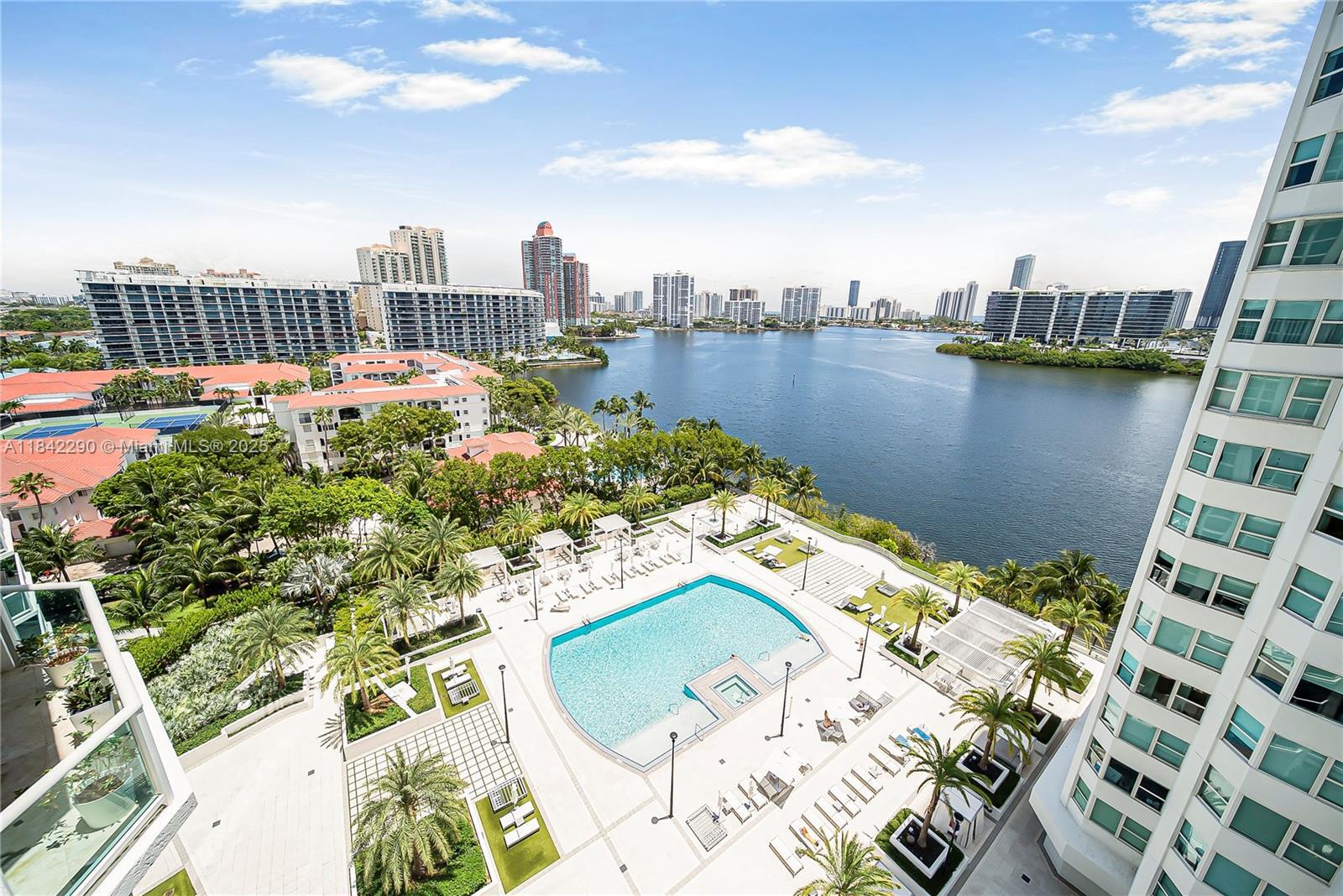Property Photo: 3301 NE 183rd St 1209 FL 33160