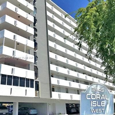 Property Photo:  3545 NE 166th St 703  FL 33160 
