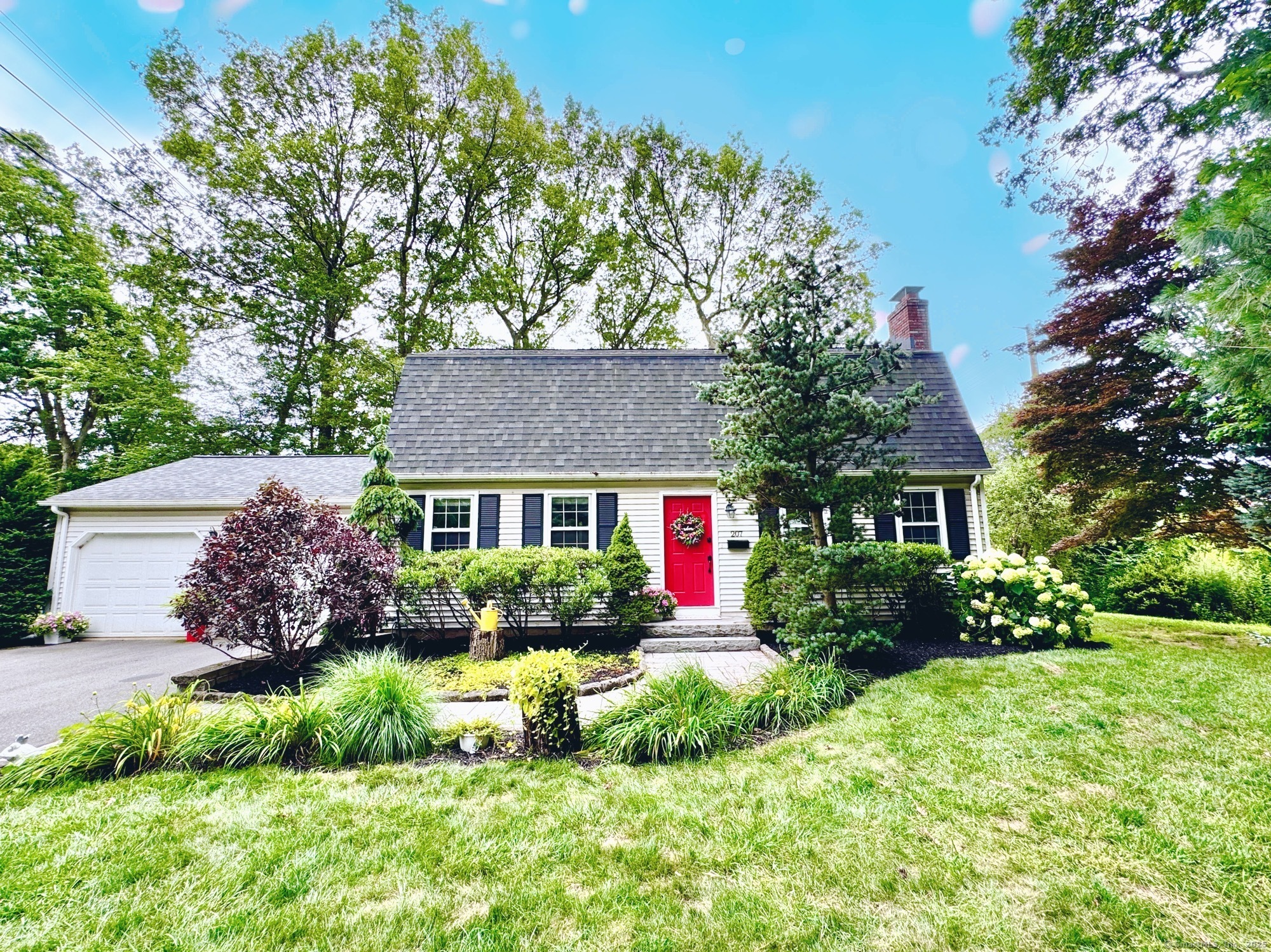 Property Photo:  207 Diane Lane  CT 06010 