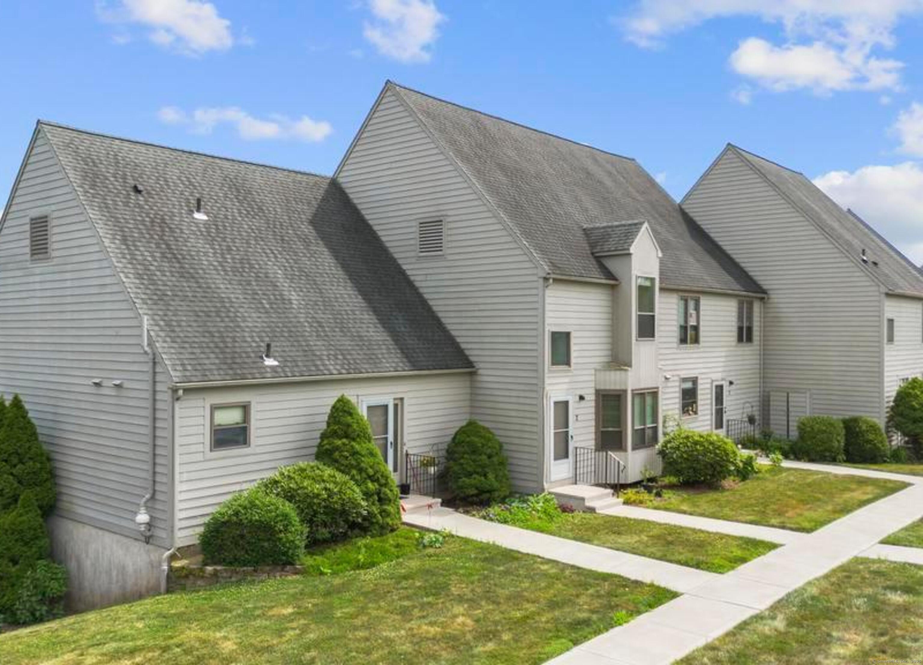 Property Photo:  2 Hallmark Hill Drive 2  CT 06492 