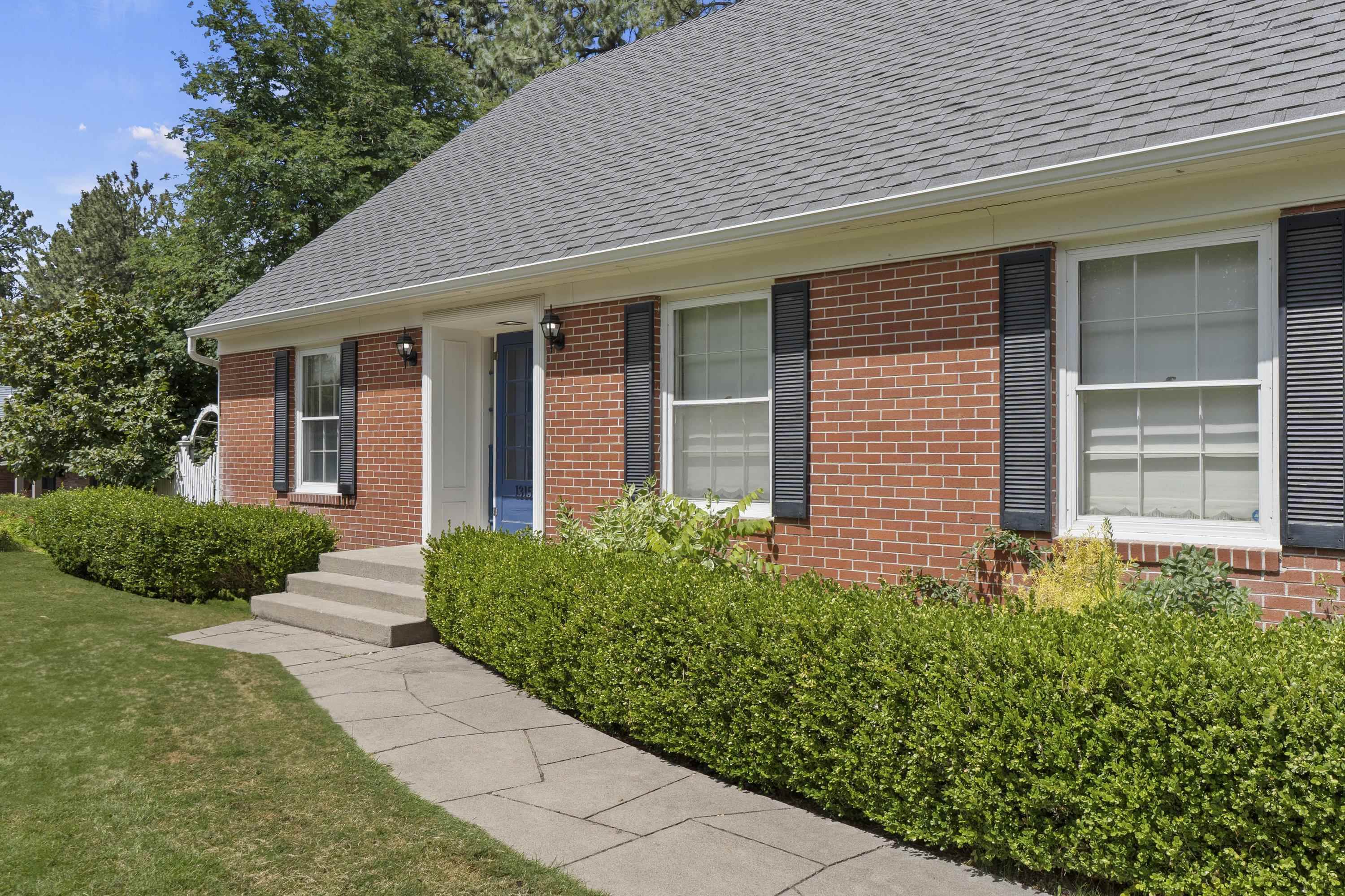Property Photo: 1315 E Rockwood Blvd WA 99203