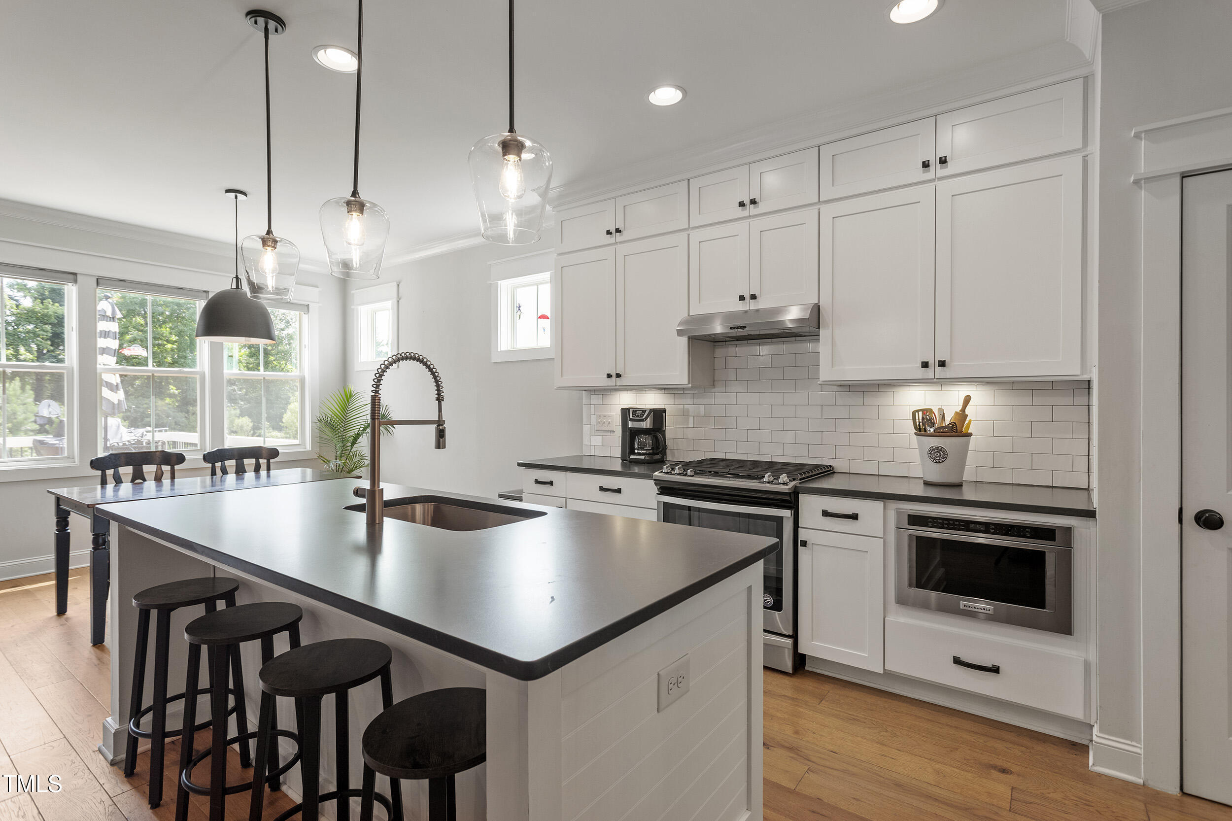 Property Photo: 1533 Sweetclover Drive NC 27587