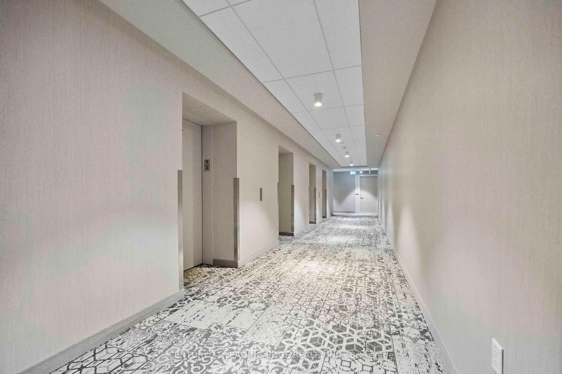 Property Photo: 138 Downes Street 905 ON M5E 0E4