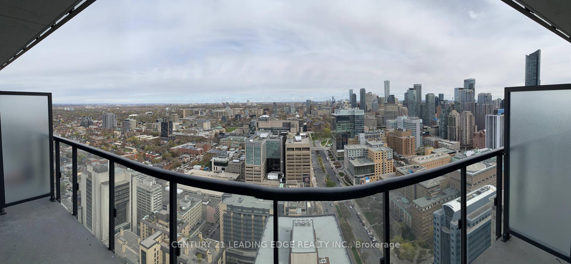 Photo de la propriété:  488 University Avenue 3301  ON M5G 0C1 