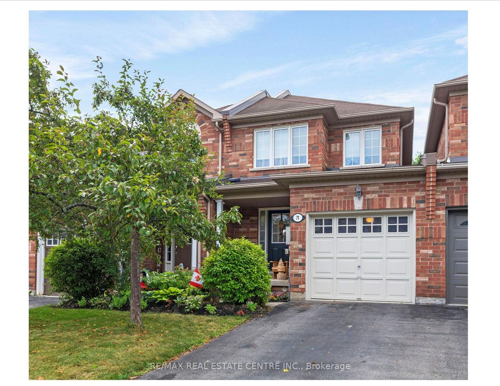 Photo de la propriété: 71 Mowat Crescent ON L7G 0A1