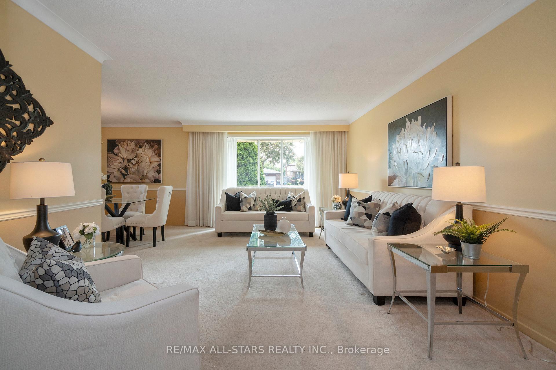 Property Photo: 24 Ensign Place ON M1G 2R1