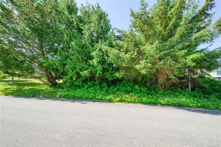 Property Photo:  5275 Fanshawe St  BC V0N 2P0 