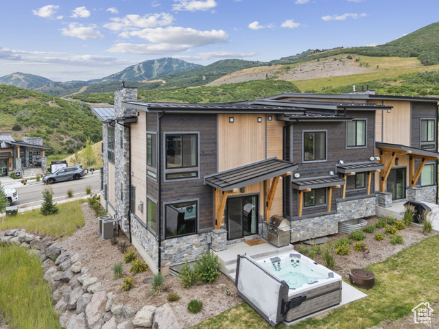 Property Photo:  1992 W Dotterel Cir  UT 84032 