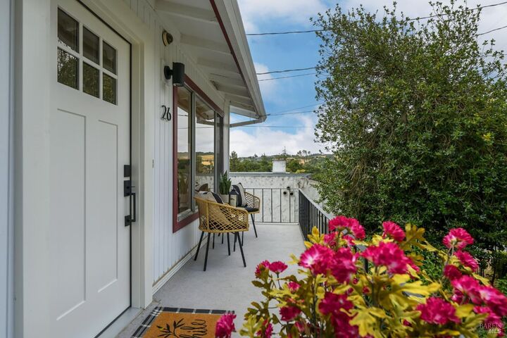 Property Photo: 26 Wallace Court CA 94952