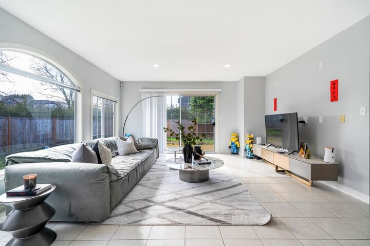 Property Photo:  5660 Stefanko Place  BC V7E 5G2 