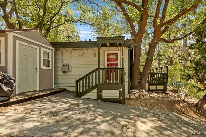 Property Photo:  33400 Bluebird Drive  CA 92341 