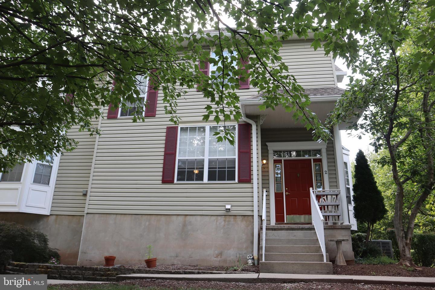 Property Photo:  2 Chesterfield Court  NJ 08822 