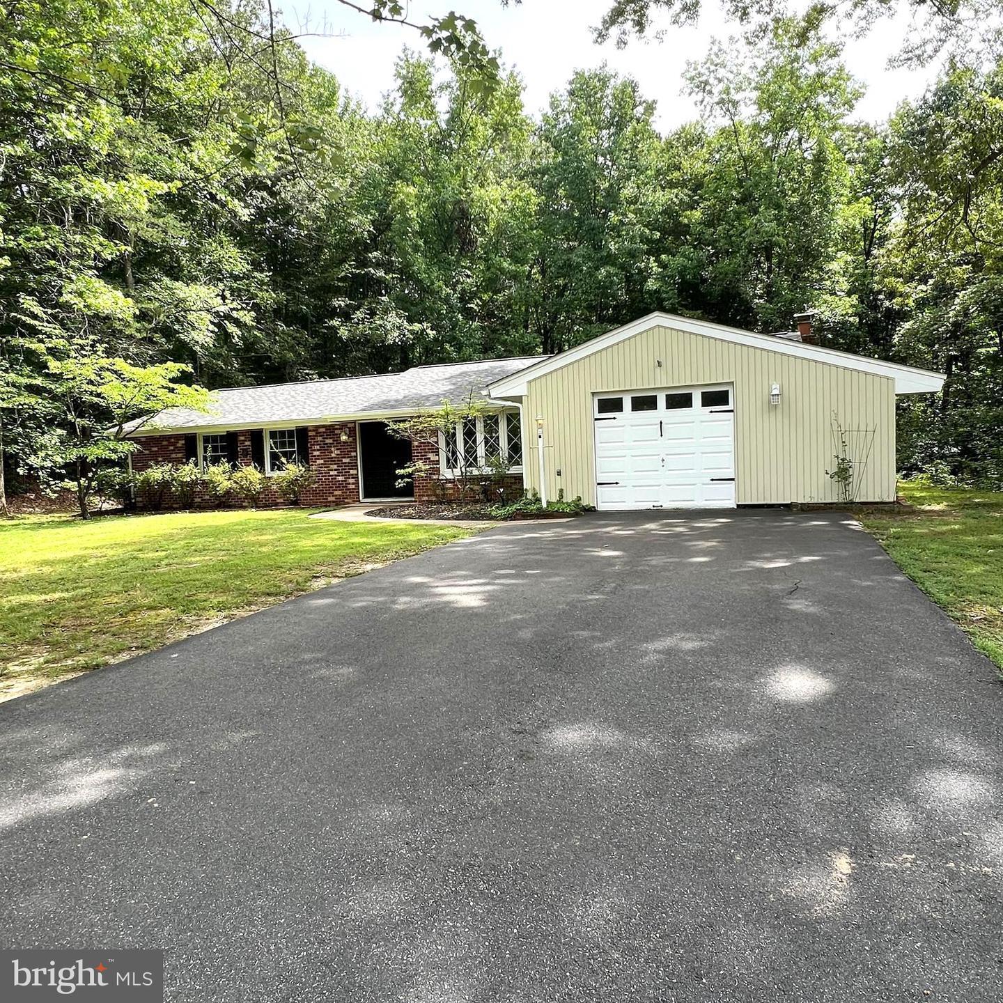 Property Photo: 1906 Coleman Lane VA 22407