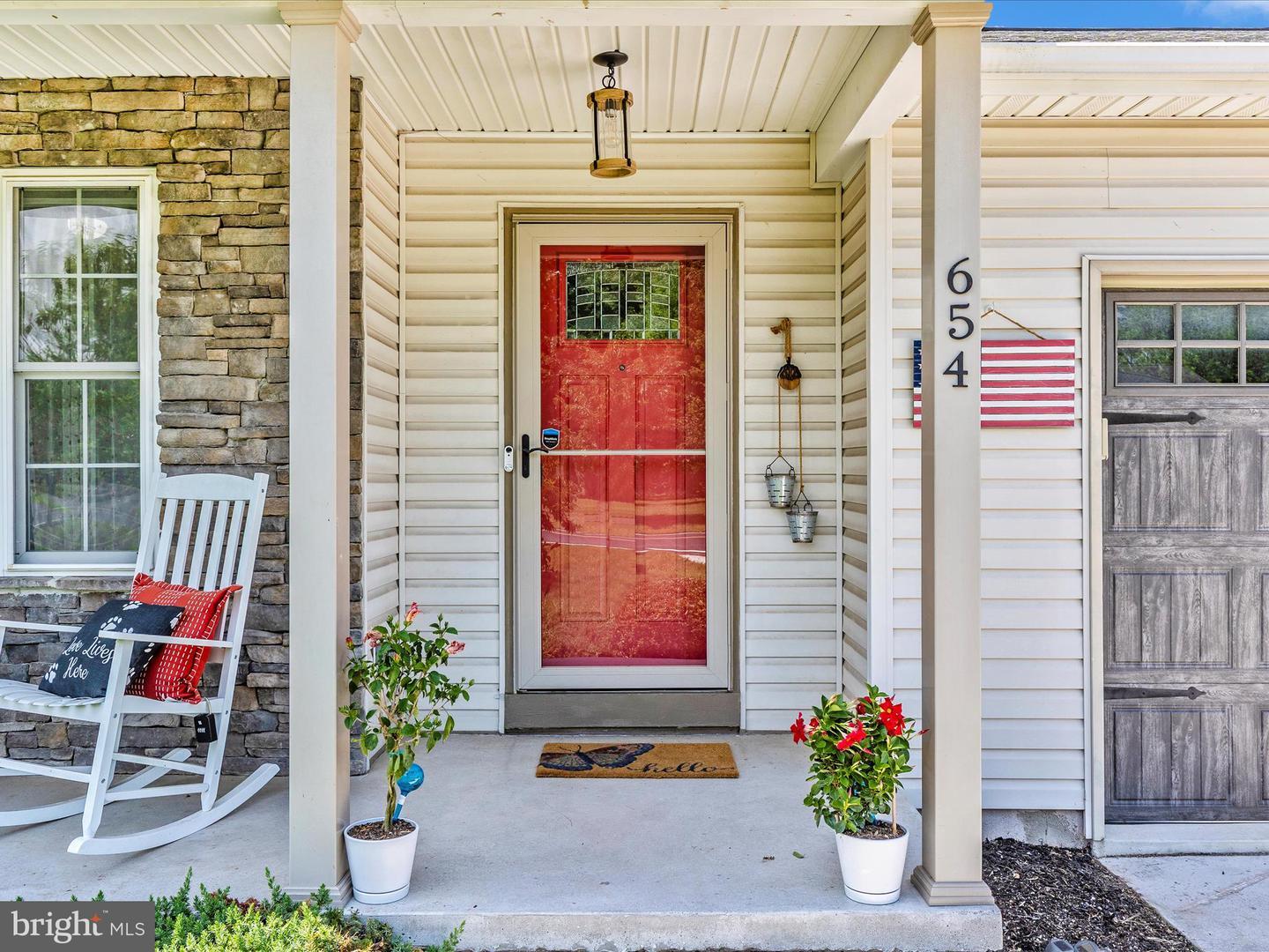 Property Photo: 654 Curtis Drive PA 17325