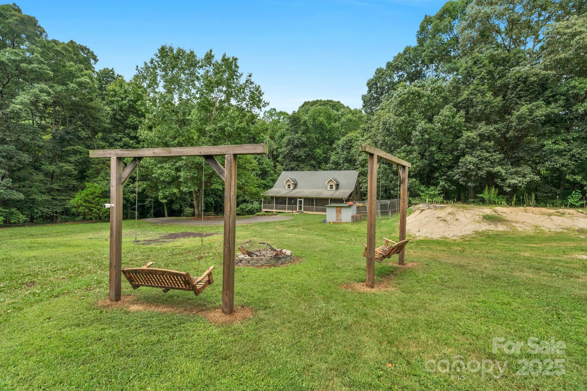 Property Photo: 195 Azalea Road NC 28115