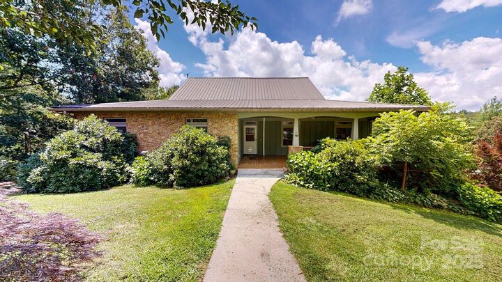 6 Sunrise Valley  Leicester NC 28748 photo