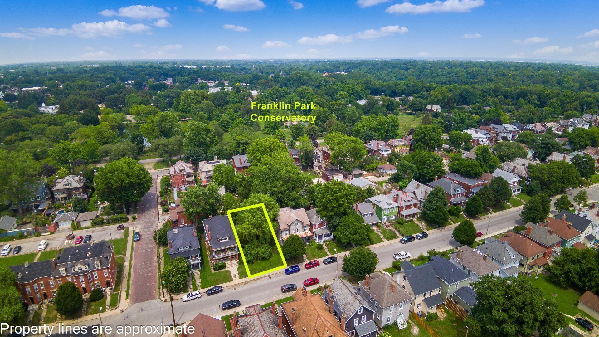 Property Photo:  1714 Oak Street  OH 43205 