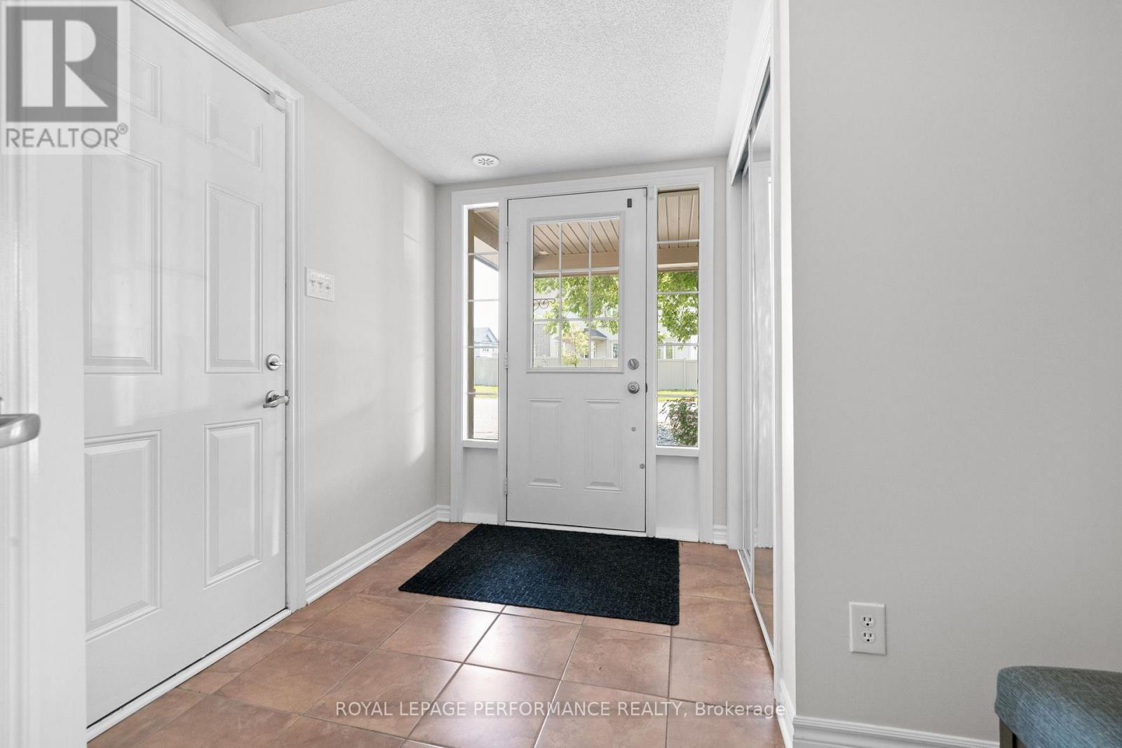 Property Photo:  2527 Waterlilly Way  ON K2J 0K2 