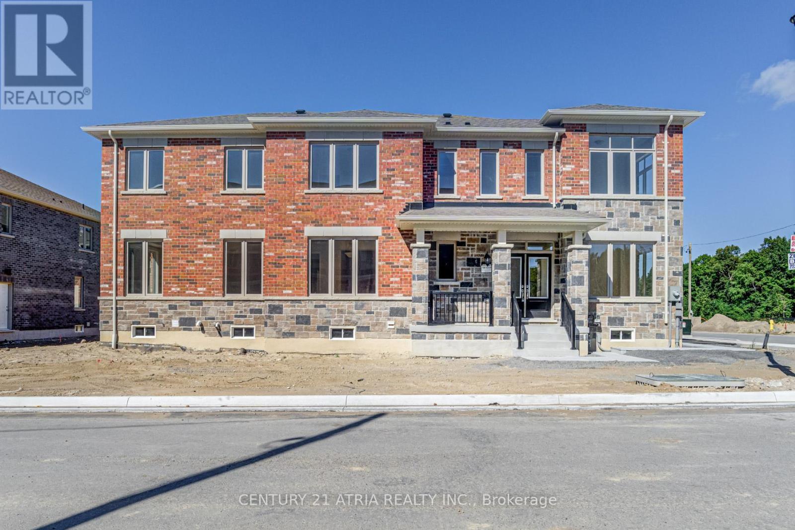 Property Photo:  875 Smoothrock Avenue  ON L1X 0J9 