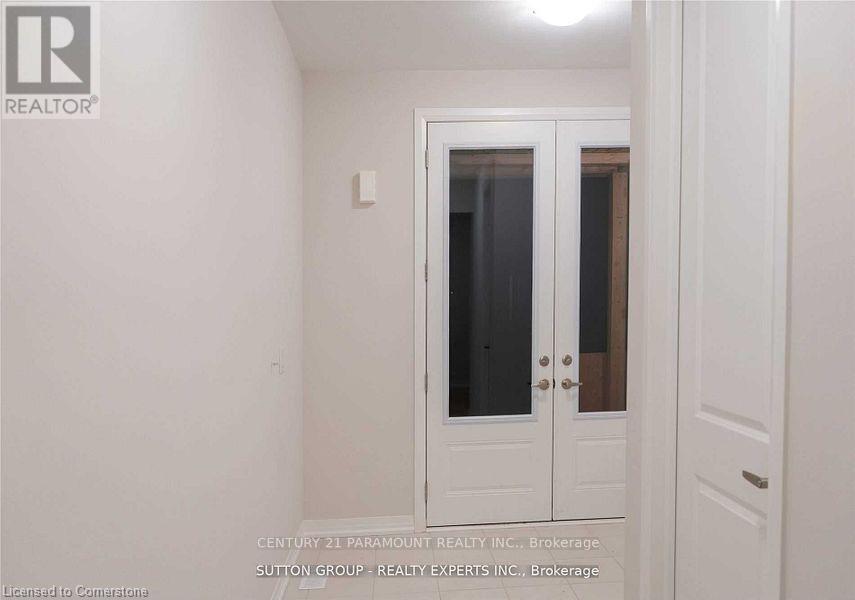 Photo de la propriété: 32 Crossmore Crescent ON N1S 0C7