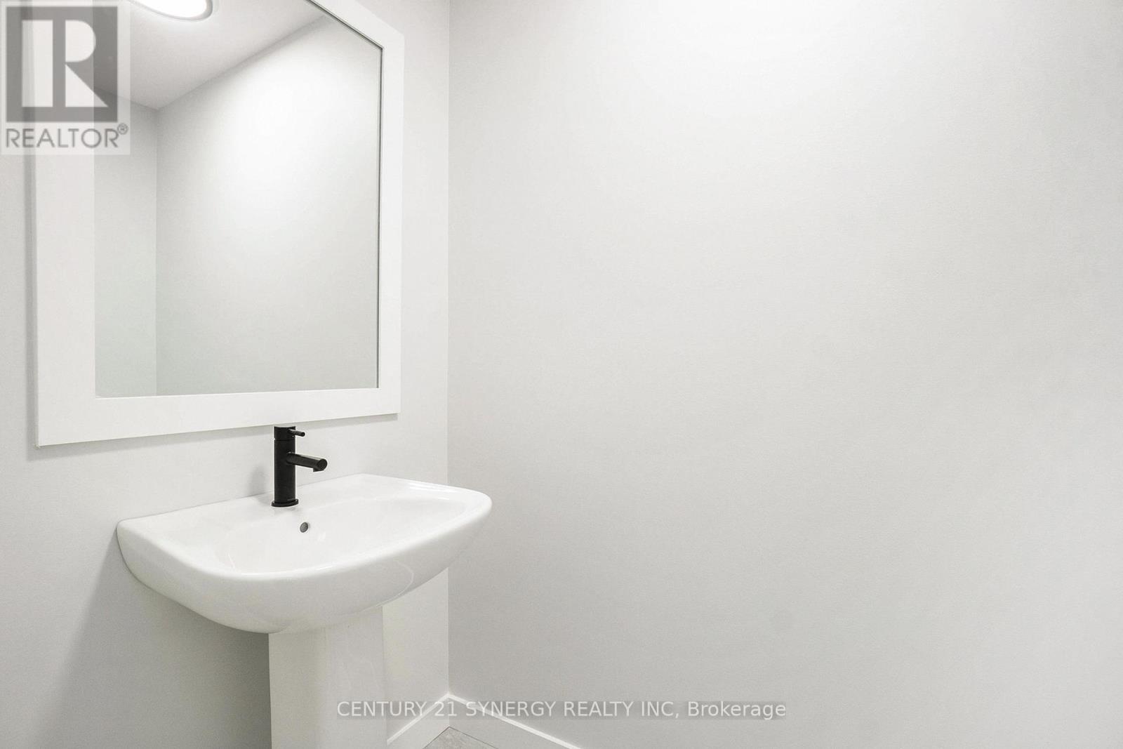 Photo de la propriété: 75 Villeneuve Street ON K0C 1W0