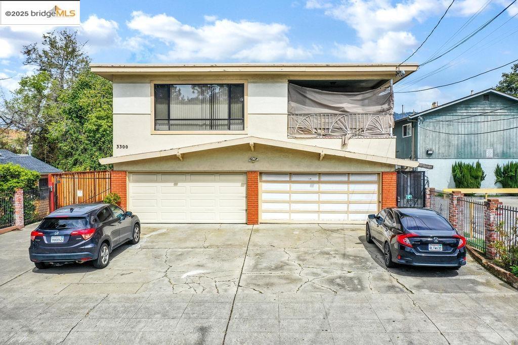 Property Photo: 3300 Brookdale Ave CA 94602