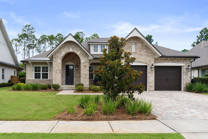Property Photo:  210 Revana Way  FL 32439 