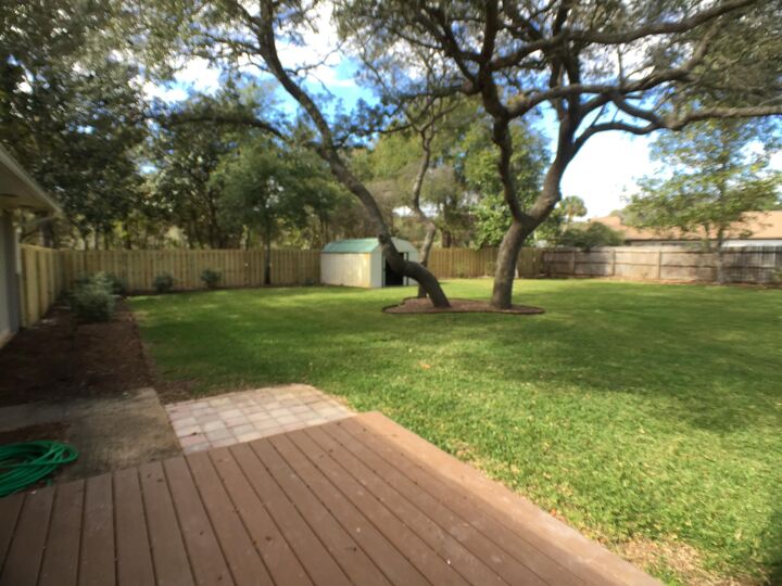 Property Photo:  701 Planet Drive  FL 32541 