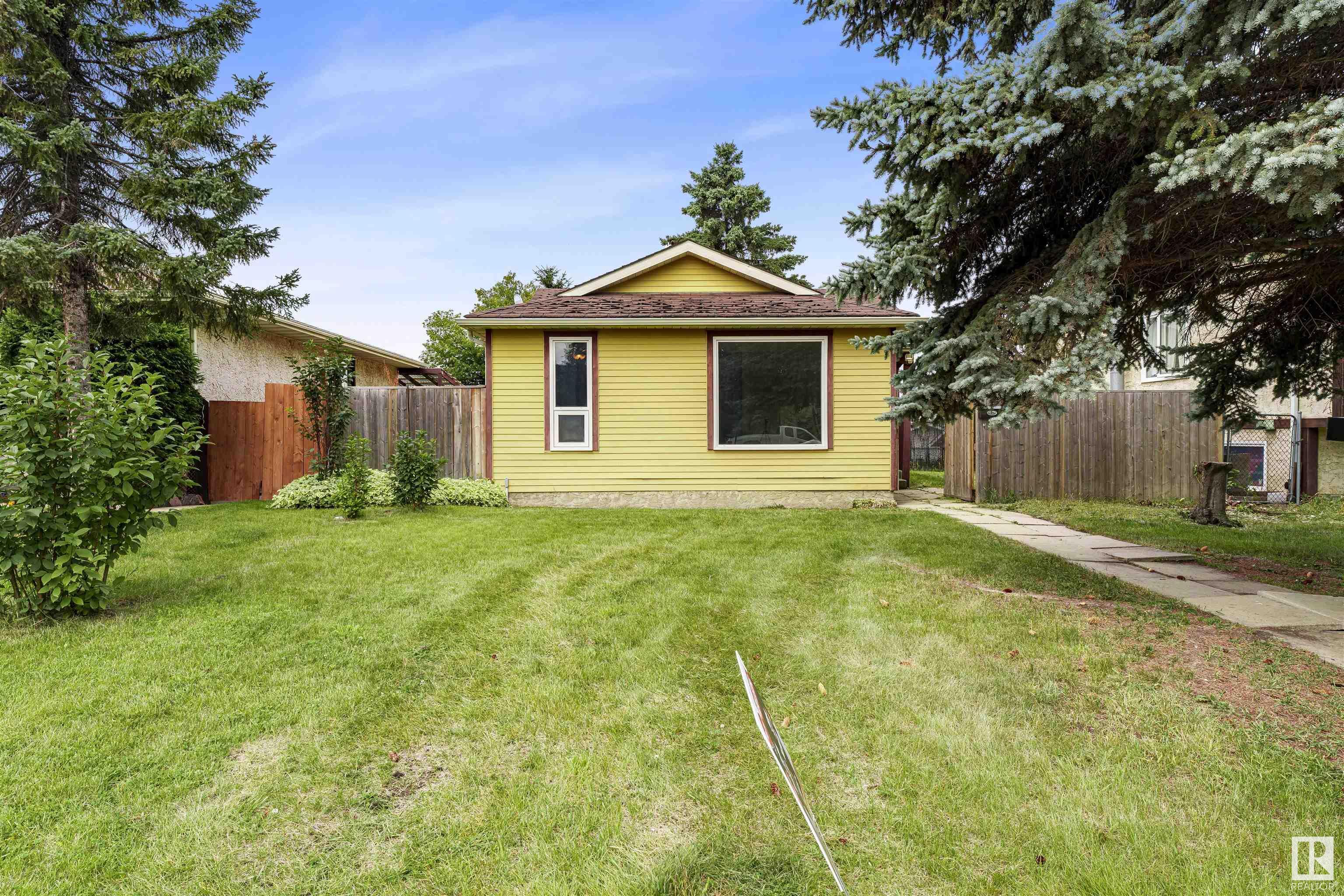 Property Photo: 1758 37 Street NW AB T6L 2R3
