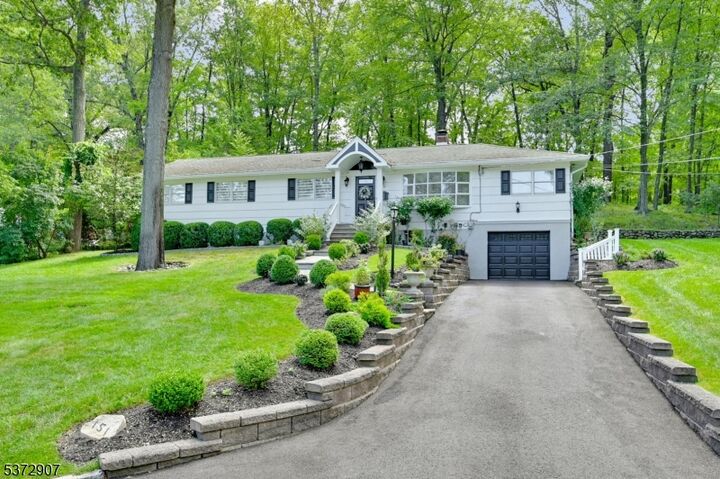 151 Page Dr  Oakland Boro NJ 07436 photo