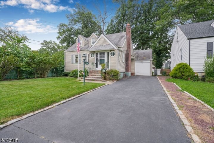 Property Photo: 204 Hoover Pl NJ 07083