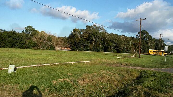 Property Photo:  709 E Highway 6  TX 77511 