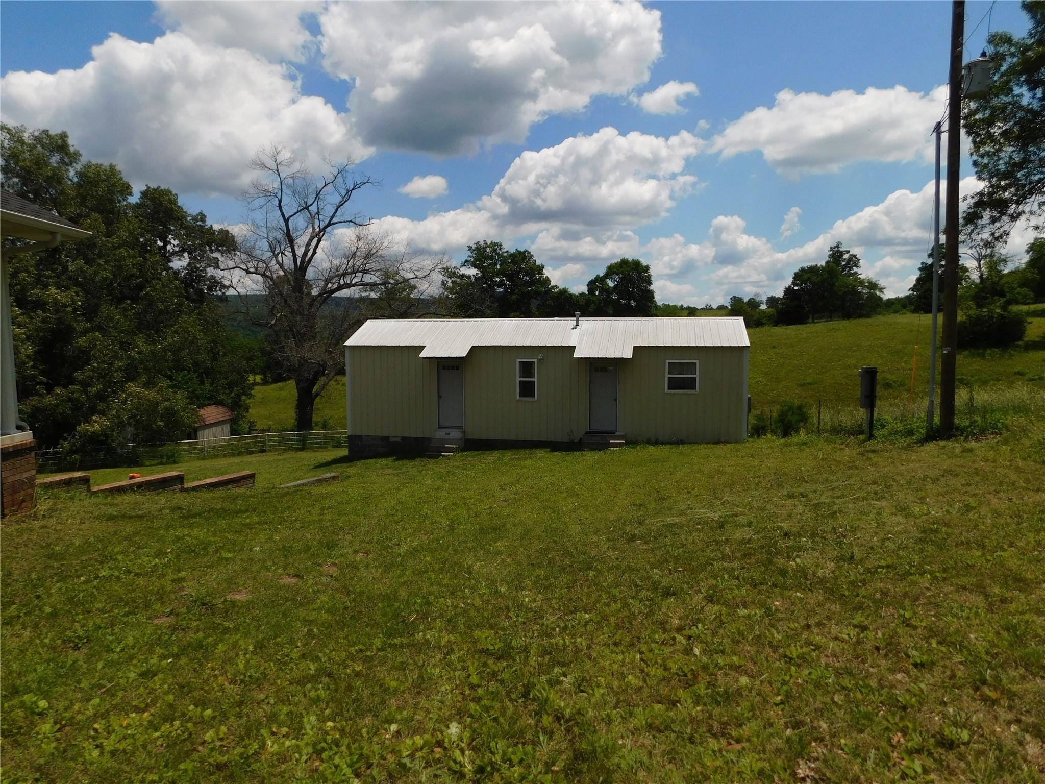 Property Photo: 1465 Country Road 933 AR 72611