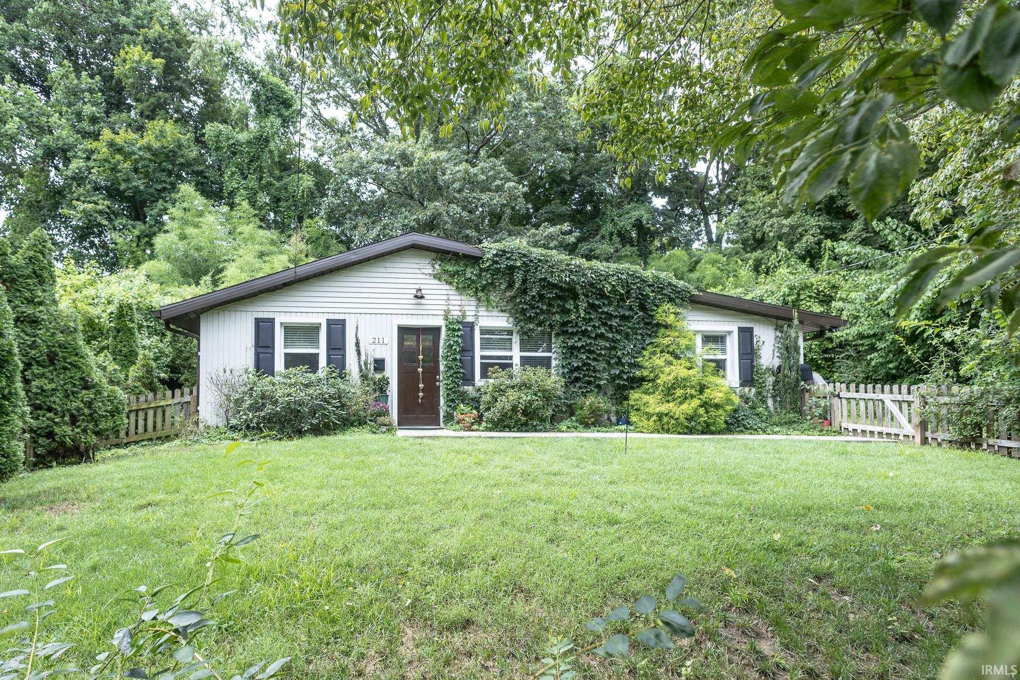 Property Photo: 211 Posey Street IN 47630