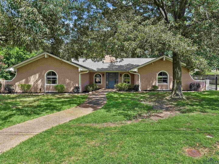 1504 Auburn Dr  Longview TX 75601 photo