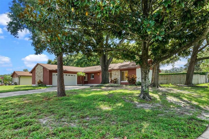 Property Photo:  6003 Hardrock Circle  FL 32819 