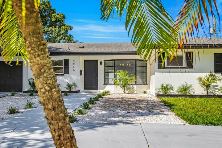 Property Photo: 3946 Prudence Drive FL 34235