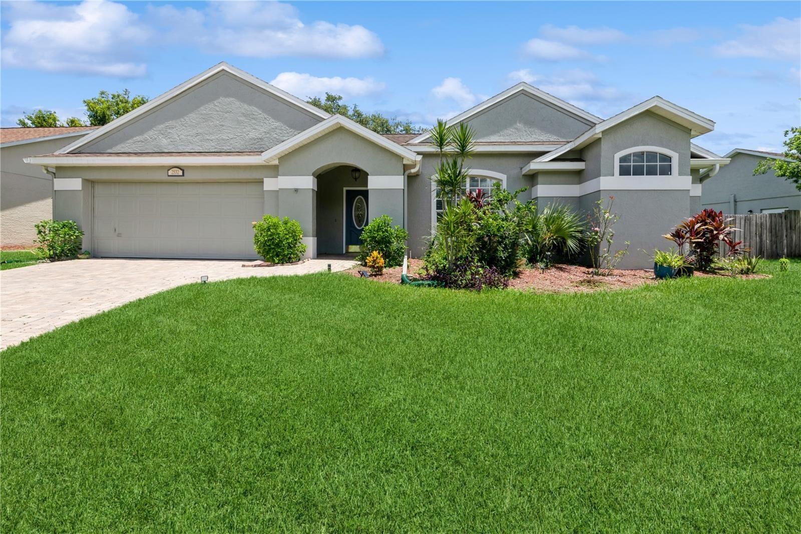 Property Photo: 2532 Coachbridge Court FL 32766