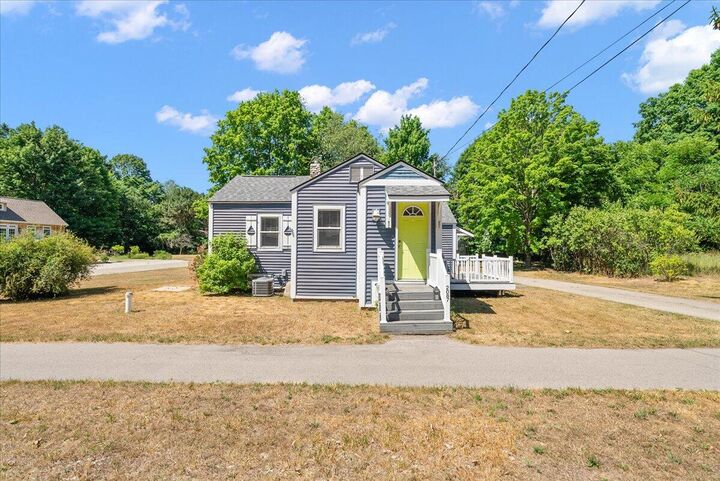 Property Photo: 2087 W 32nd Street MI 49423