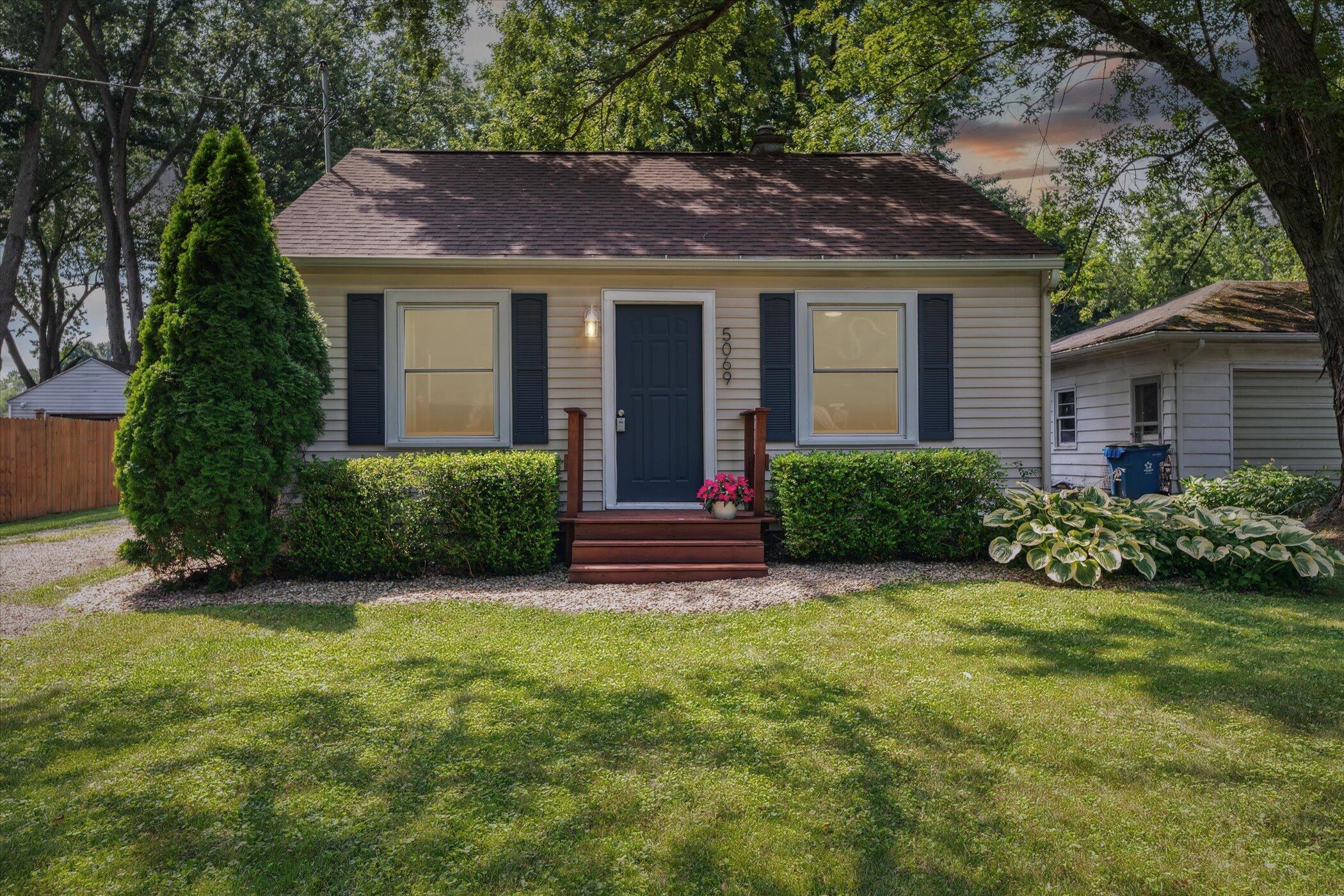 Property Photo: 5069 N Westnedge Avenue MI 49004