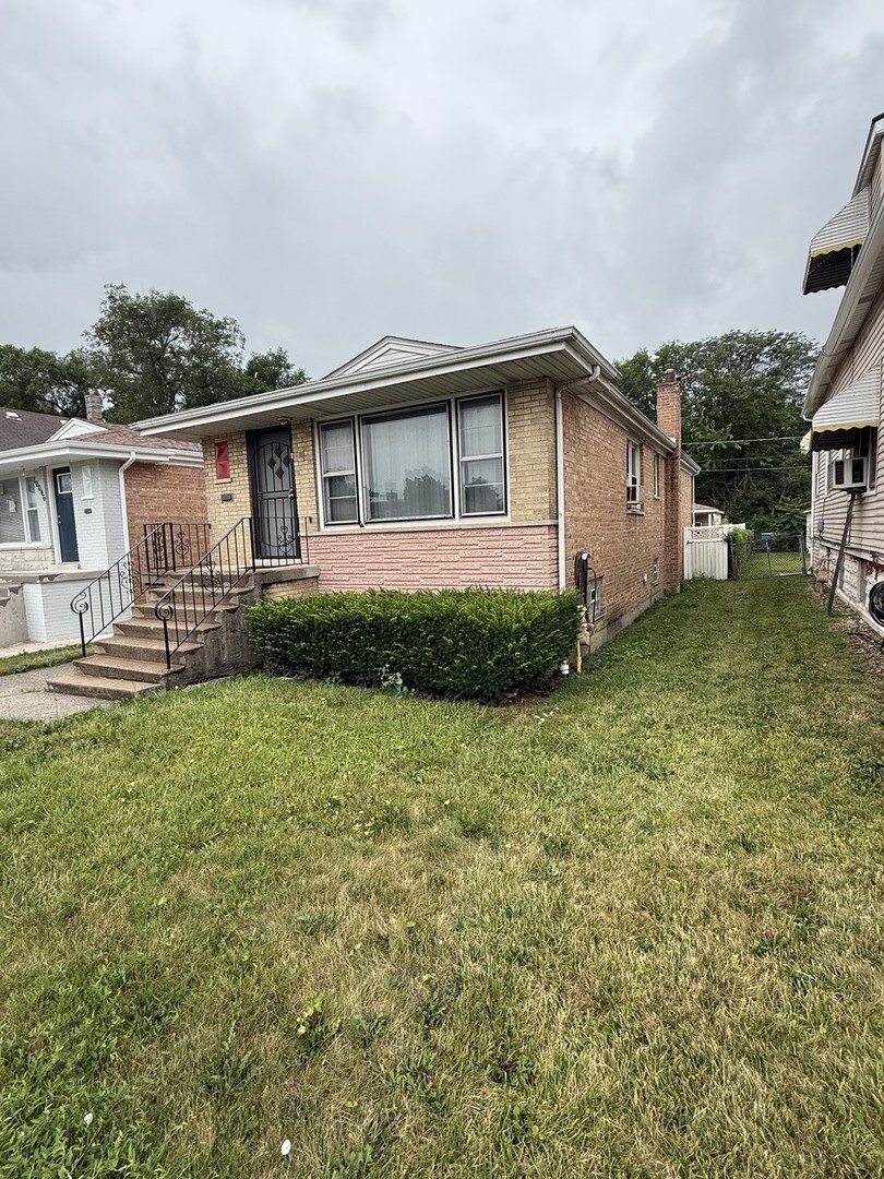 Property Photo:  10044 S Indiana Avenue  IL 60628 