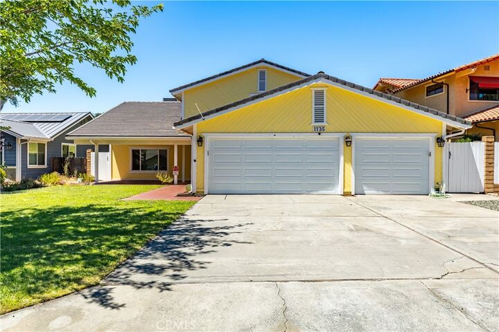 Property Photo:  1735 Southfork Place  CA 93446 