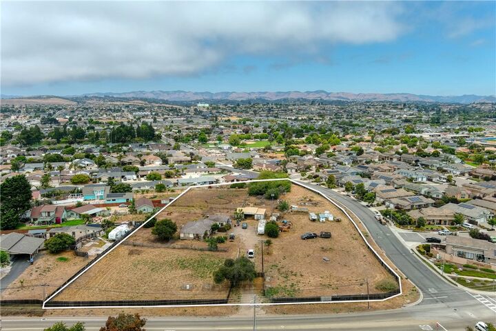 1591 1601 Farroll Road  Grover Beach CA 93433 photo