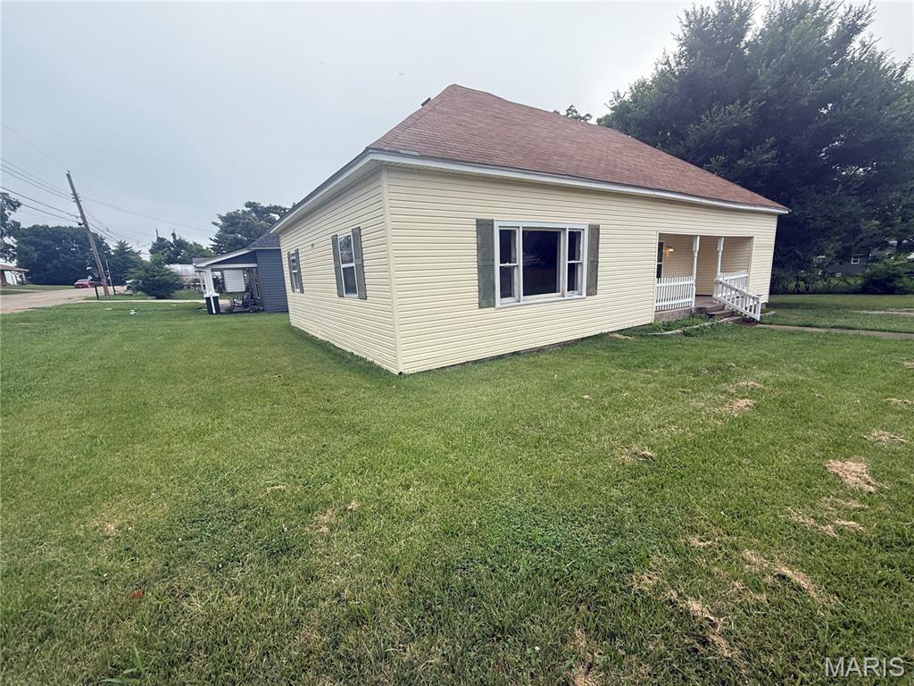 Property Photo:  203 3rd Street  MO 63601 